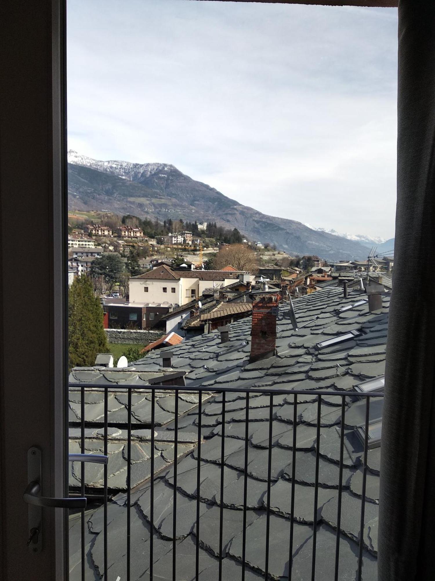 Maison Soleil - In Mansarda - Affitti Brevi Italia Aosta Exterior foto